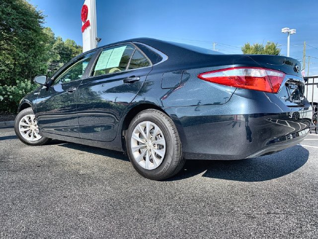 Used 2017 Toyota Camry LE FWD image 6
