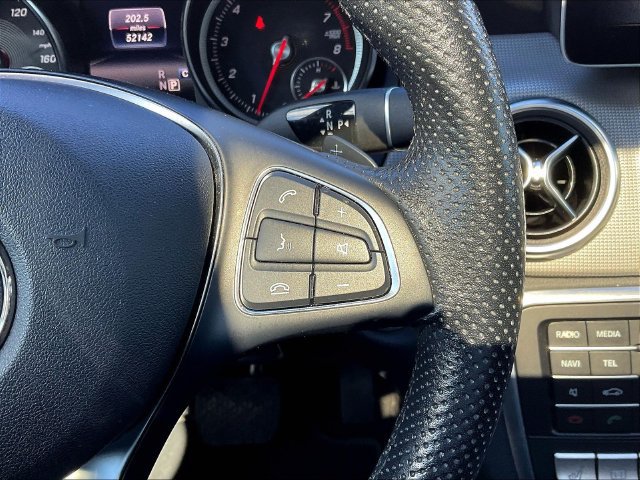 Used 2019 Mercedes-Benz GLA 250 4MATIC image 14