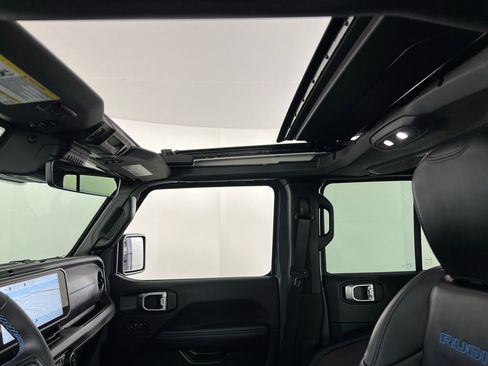 Used 2024 Jeep Wrangler Unlimited Rubicon 4xe image 24