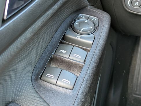 Certified 2022 Chevrolet Equinox RS w/ RS Leather Package FWD image 19