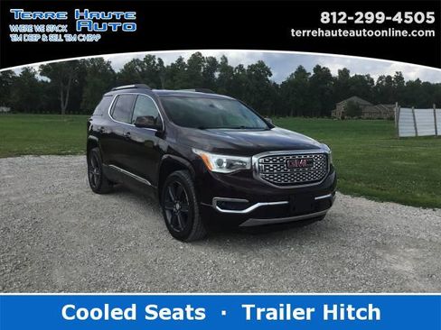 Used 2017 GMC Acadia Denali w/ Technology Package FWD image 1