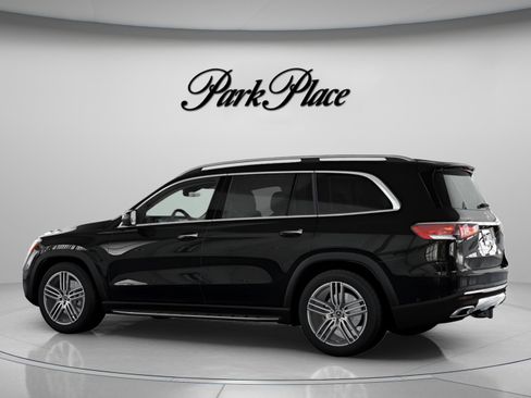 New 2026 Mercedes-Benz GLS 450 4MATIC image 11