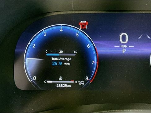 Used 2023 Toyota Highlander Platinum FWD image 12