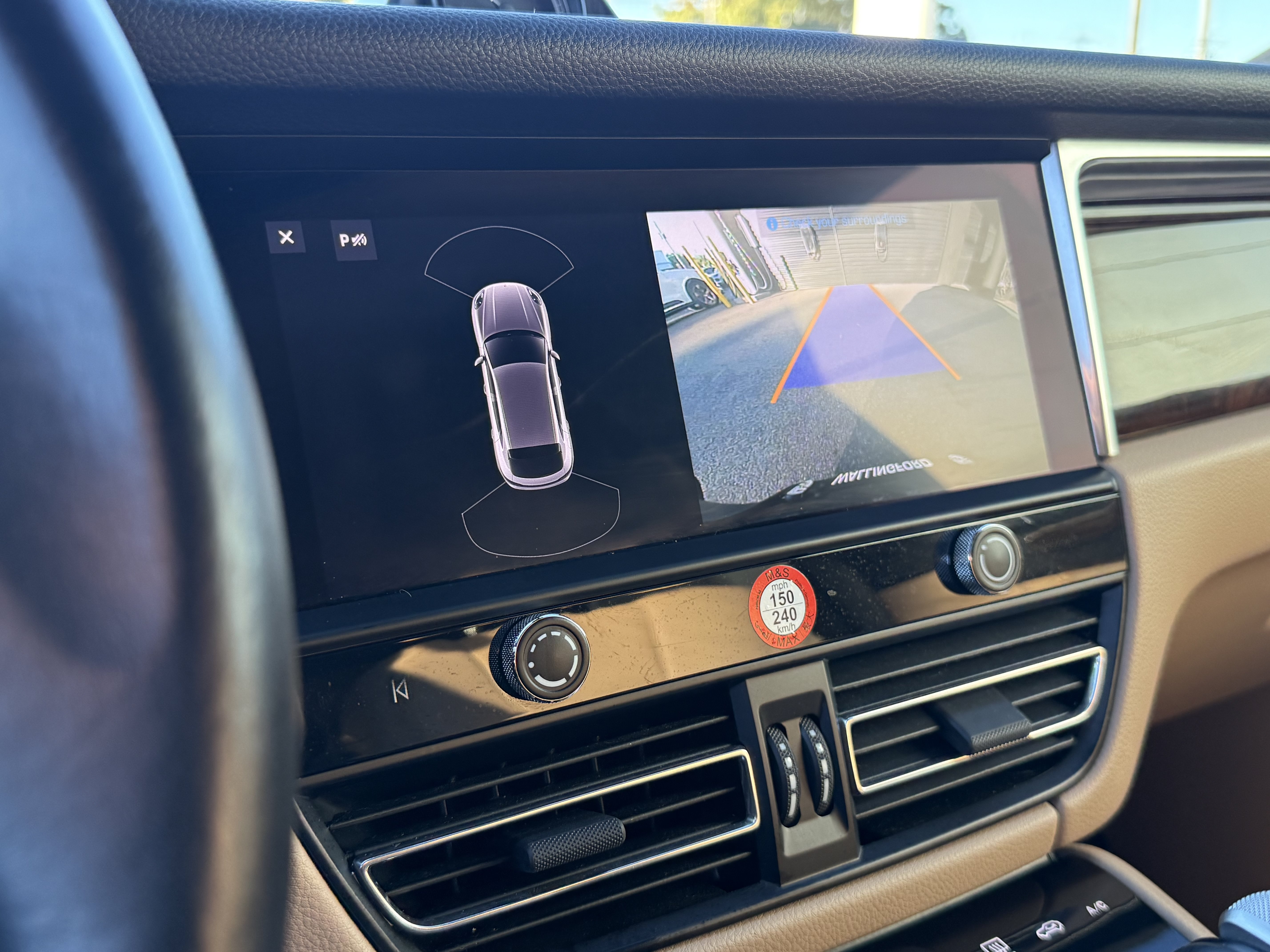Certified 2023 Porsche Macan S AWD/4WD image 26
