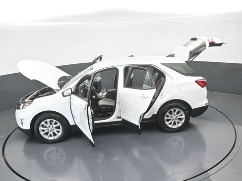 Used 2021 Chevrolet Equinox LS image 61