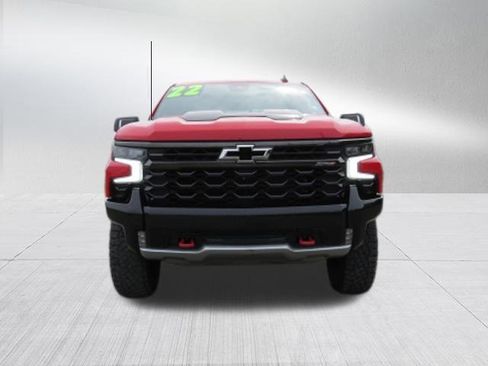 Used 2022 Chevrolet Silverado 1500 ZR2 w/ Technology Package image 7