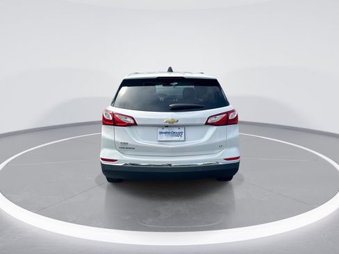 Used 2018 Chevrolet Equinox LT FWD image 8