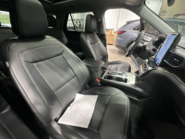 Used 2024 Ford Explorer Limited w/ Limited Technology Package AWD/4WD image 32