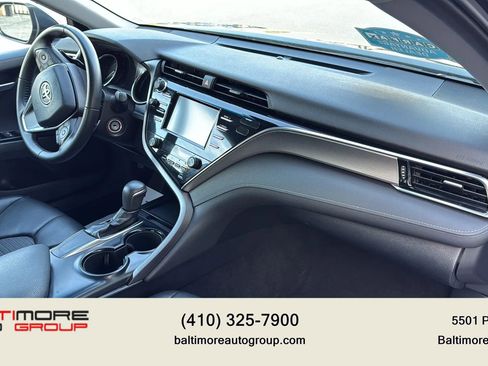 Used 2018 Toyota Camry SE image 15