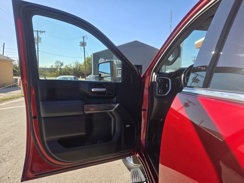 Used 2021 Chevrolet Silverado 2500 LTZ w/ LTZ Premium Texas Edition image 4