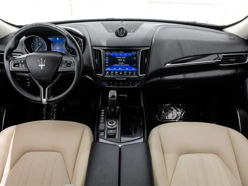 Used 2019 Maserati Levante Base image 13