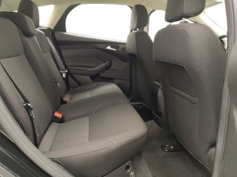 Used 2018 Ford Focus SEL w/ Cold Weather Package FWD image 19