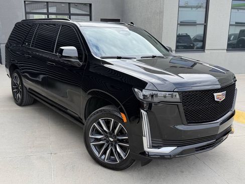 Used 2023 Cadillac Escalade ESV Sport Platinum w/ LPO, ONYX Package AWD/4WD image 6