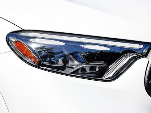 New 2025 Mercedes-Benz GLC 300 4MATIC image 7