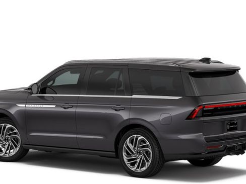 New 2026 Lincoln Navigator Reserve AWD/4WD image 2