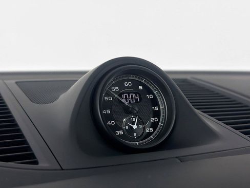 Certified 2026 Porsche Macan Turbo AWD/4WD image 17