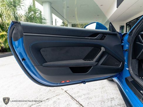 Used 2025 Porsche 911 GT3 image 35