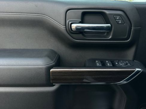 Used 2022 Chevrolet Silverado 1500 RST w/ LPO, Blackout Package image 11