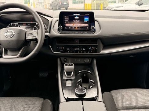 New 2026 Nissan Rogue SV w/ Cold Weather Package AWD/4WD image 25