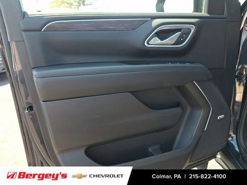 Certified 2024 Chevrolet Suburban LT AWD/4WD image 17