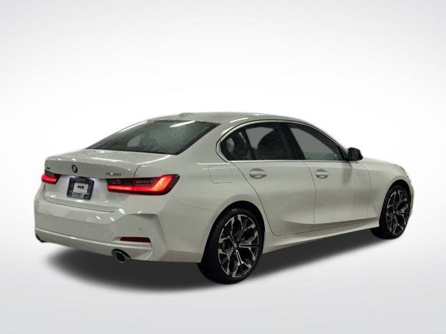 Used 2026 BMW 330i xDrive Sedan w/ Premium Package AWD/4WD image 5
