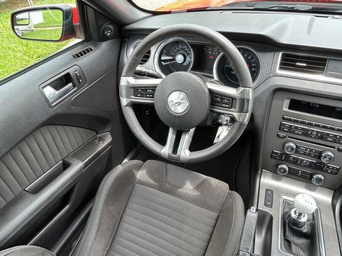 Used 2012 Ford Mustang Boss 302 w/ Boss 302 Accessory Pkg RWD image 9