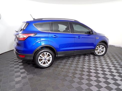 Used 2018 Ford Escape SE w/ SE Sync 3 Package AWD/4WD image 20