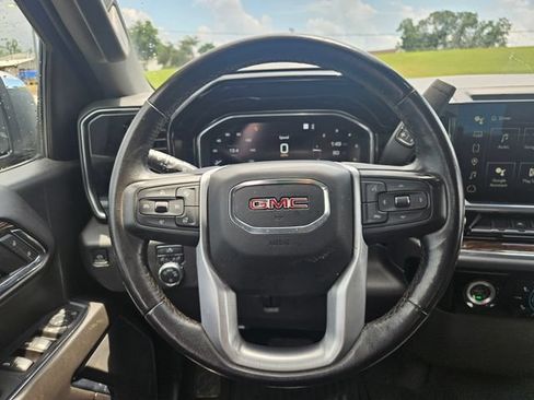 Used 2022 GMC Sierra 1500 SLE AWD/4WD image 14