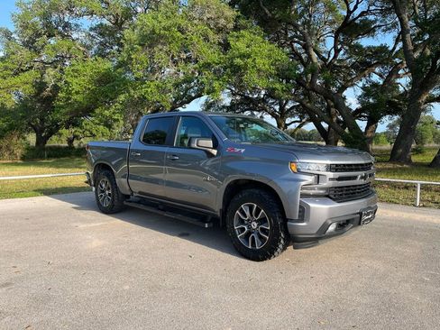 Used 2020 Chevrolet Silverado 1500 RST w/ Texas Edition image 3