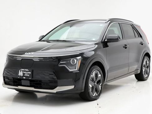 Used 2023 Kia Niro Wind image 2