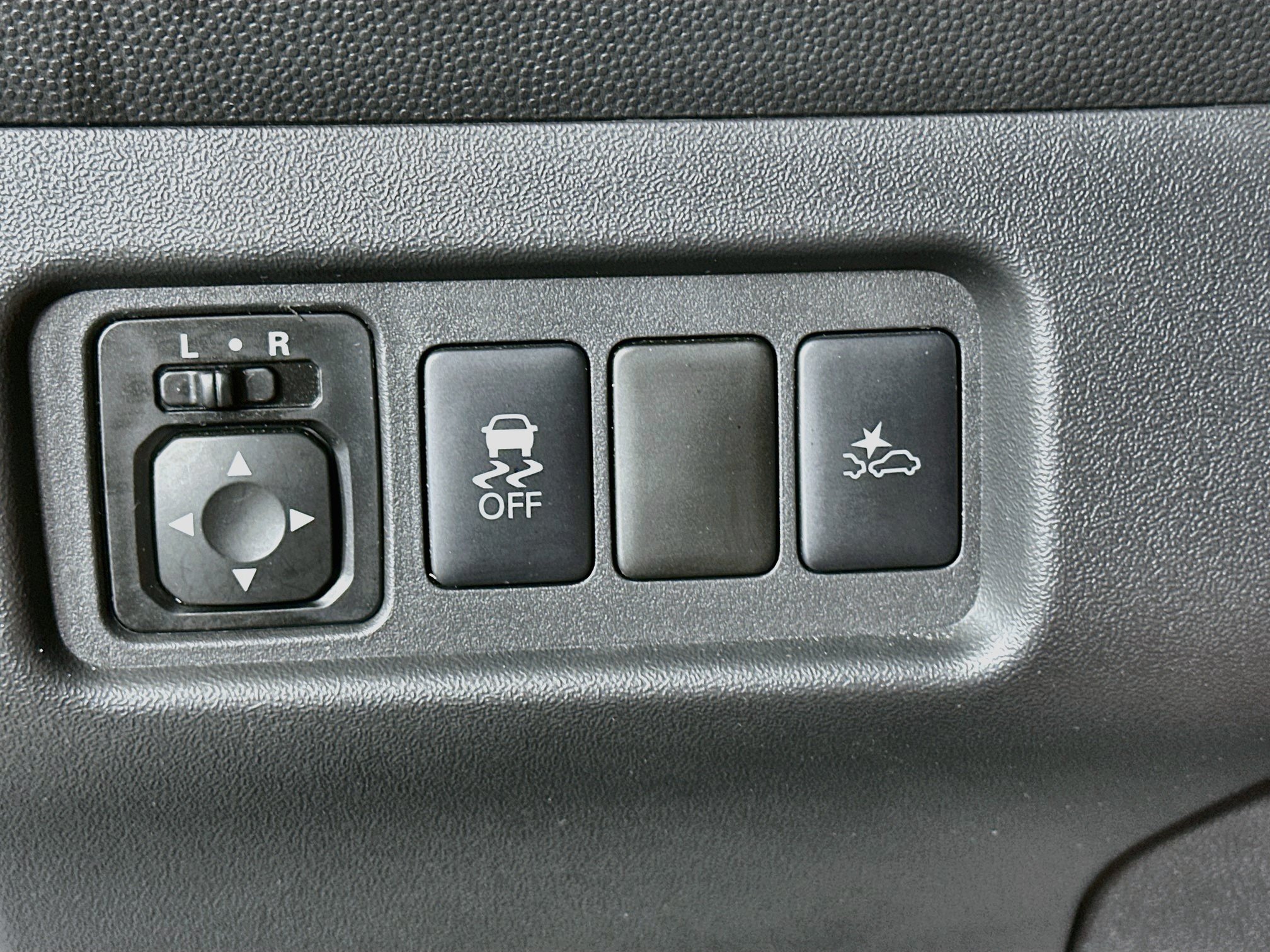 Used 2024 Mitsubishi Mirage ES FWD image 16