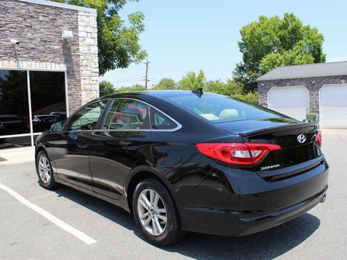 Used 2015 Hyundai Sonata SE w/ Option Group 09 FWD image 8