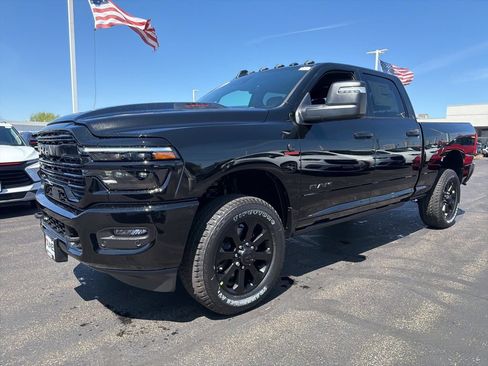 New 2026 RAM 2500 Laramie AWD/4WD image 10