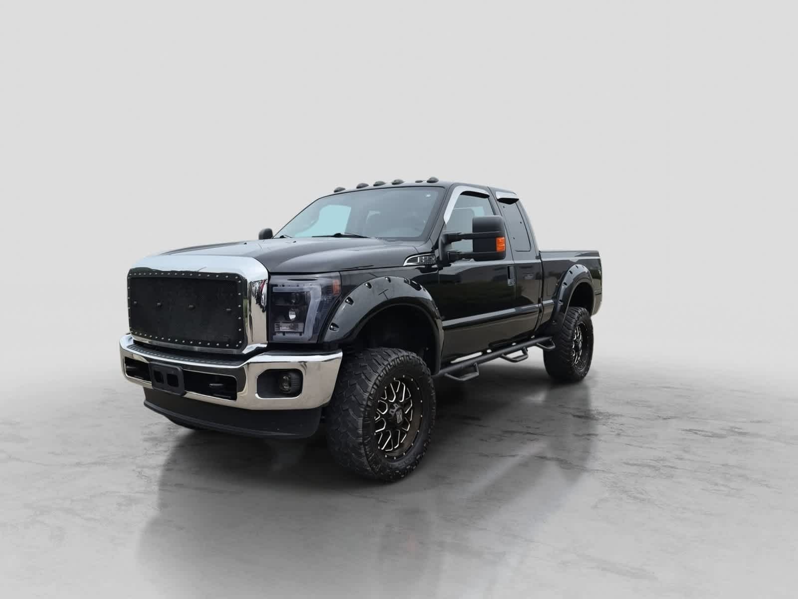 Used 2015 Ford F250 XLT w/ Snow Plow Prep Package AWD/4WD image 4