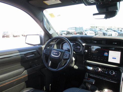 Used 2023 GMC Sierra 1500 AT4 w/ AT4 Premium Package image 26