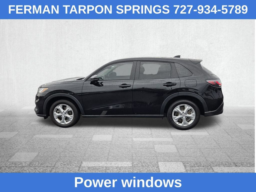 Used 2023 Honda HR-V LX image 7