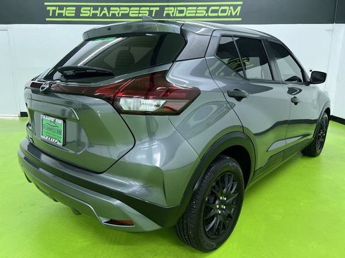 Used 2023 Nissan Kicks S FWD image 10