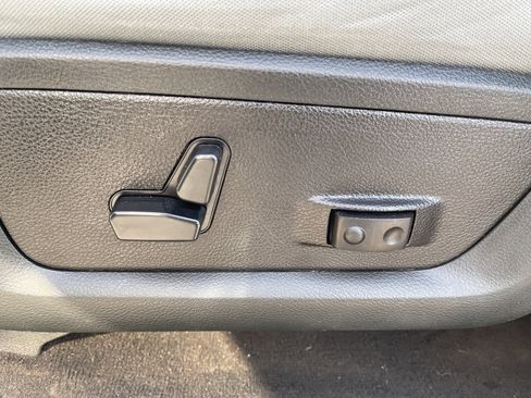 Used 2018 RAM 2500 Lone Star w/ Harvest Edition image 35