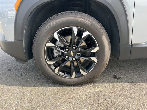 Used 2023 Chevrolet TrailBlazer LT image 28