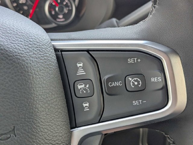 New 2026 RAM 3500 Big Horn AWD/4WD image 32