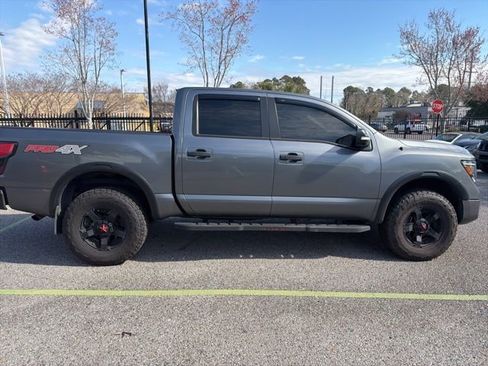Used 2021 Nissan Titan PRO-4X w/ Pro-4x Convenience Package image 16