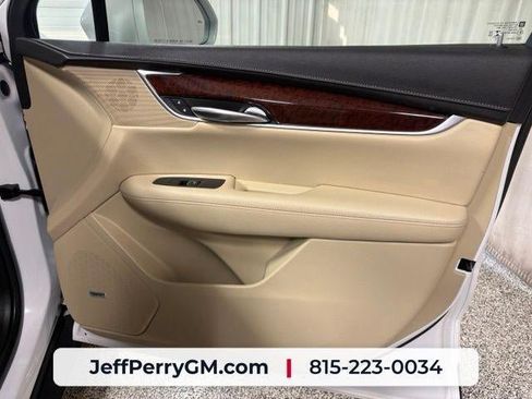 Used 2019 Cadillac XT5 Luxury AWD/4WD image 22