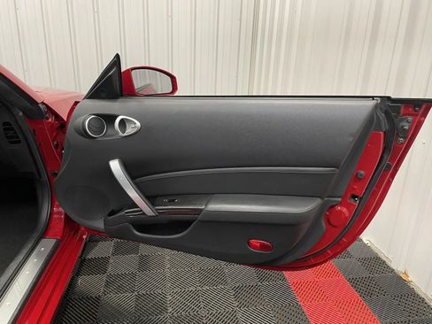 Used 2007 Nissan 350Z Enthusiast RWD image 41
