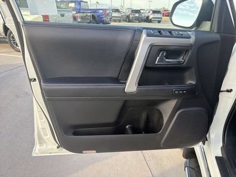 Certified 2023 Toyota 4Runner Limited AWD/4WD image 9