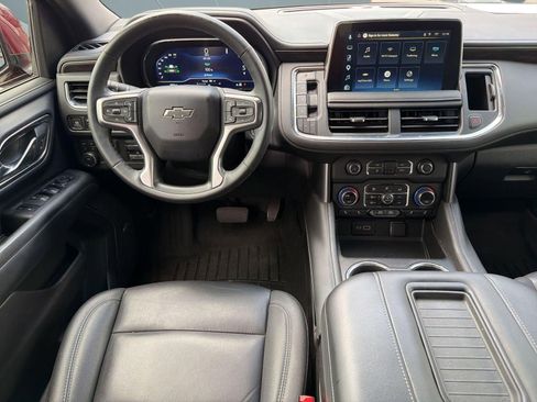 Certified 2024 Chevrolet Tahoe Z71 w/ Luxury Package image 28