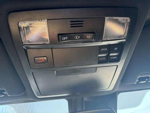 Used 2022 Toyota Tacoma TRD Sport w/ TRD Premium Sport Package image 27