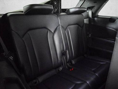 Used 2018 Audi Q7 3.0T Prestige w/ Prestige Package AWD/4WD image 22