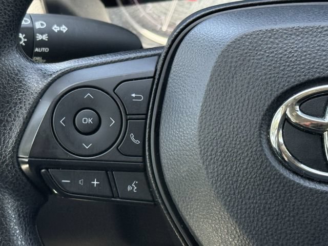 Used 2025 Toyota RAV4 XLE FWD image 14