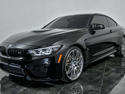 Used 2020 BMW M4 Coupe w/ Executive Package RWD image 5