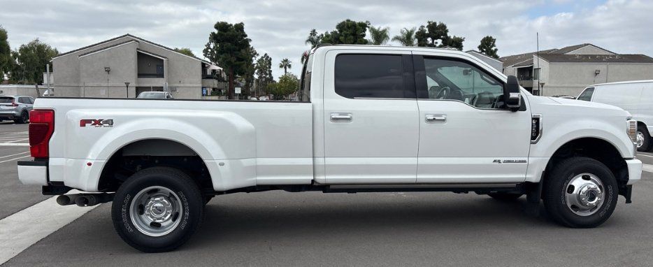 Used 2021 Ford F350 Platinum AWD/4WD image 4